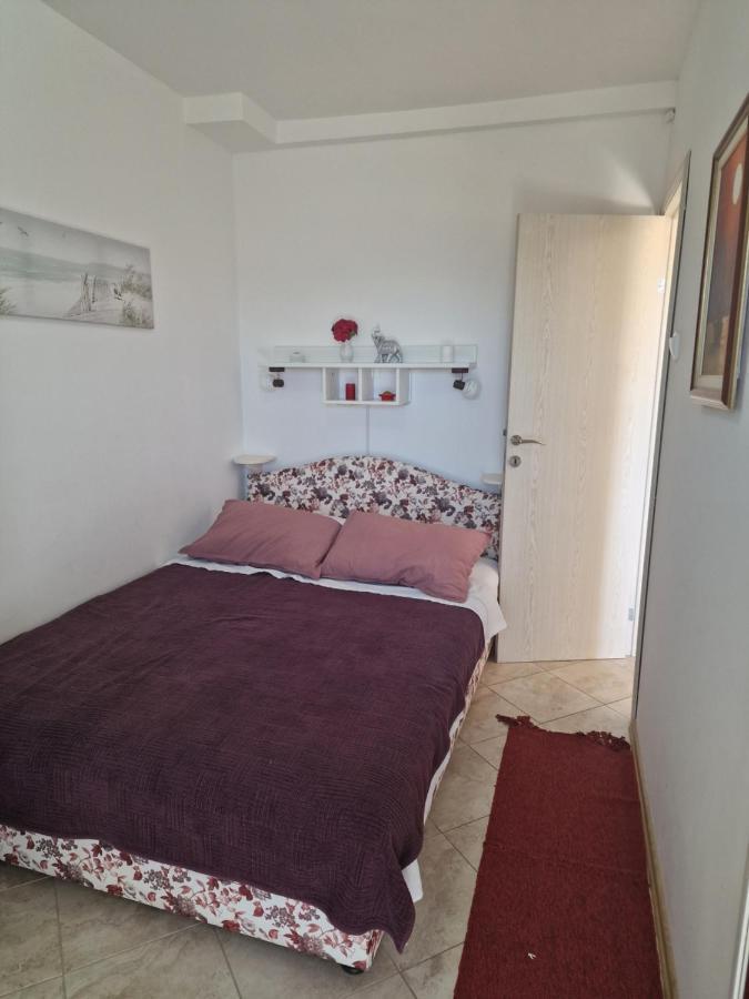 Marta Apartment Petrovac Bagian luar foto
